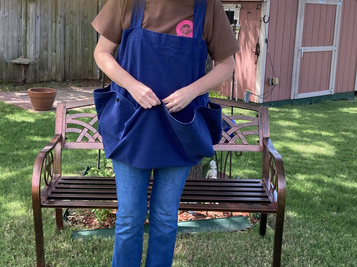 Blue Duck Cloth Gathering Apron bottoning Blue Duck Cloth Gathering Apron bottoning