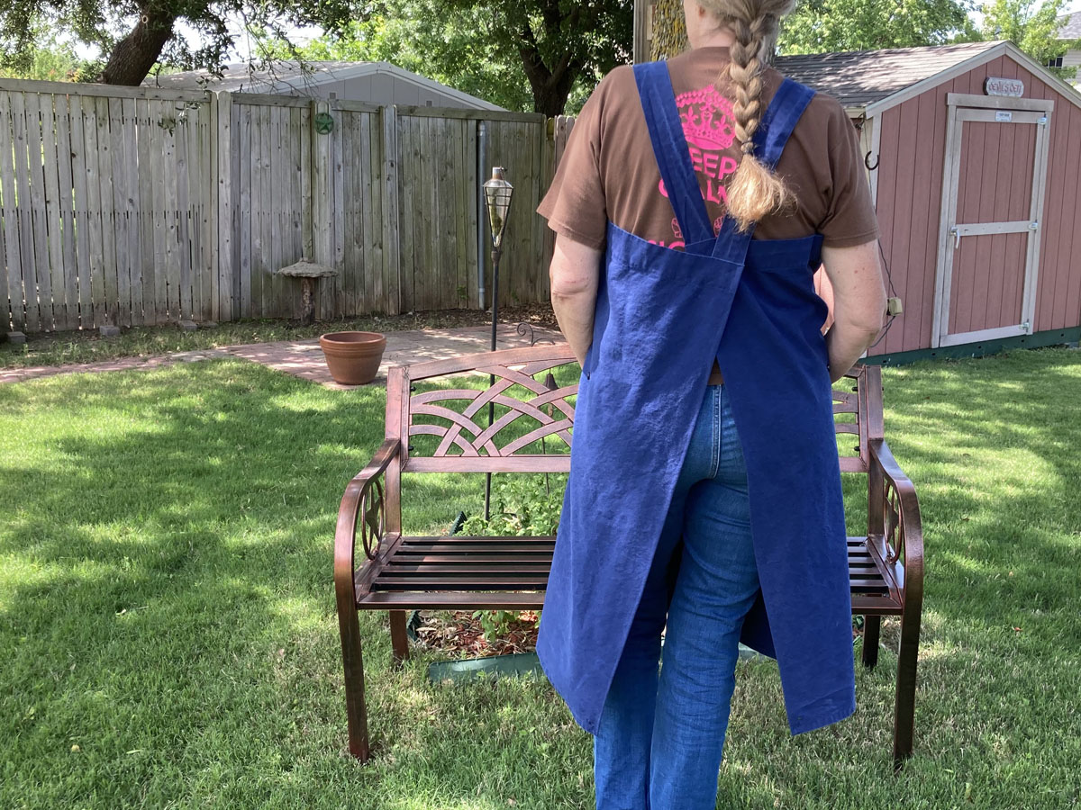 Blue Duck Cloth Gathering Apron down back Blue Duck Cloth Gathering Apron down back