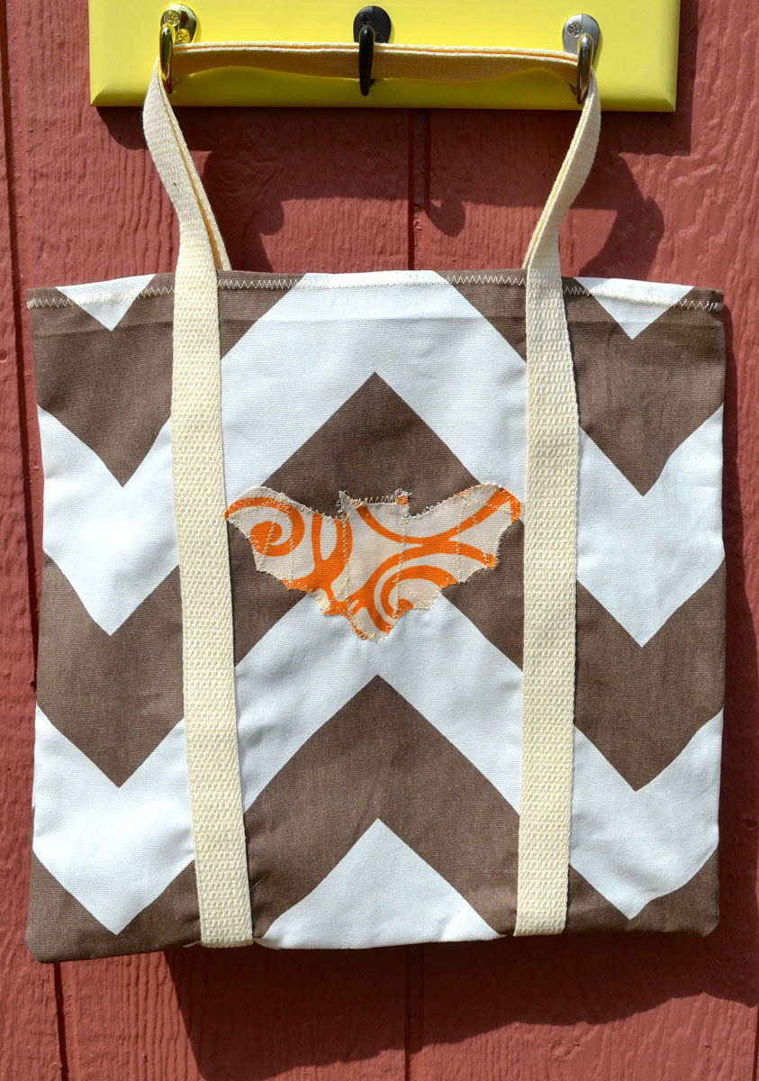 Halloween bag – Brown with Bat