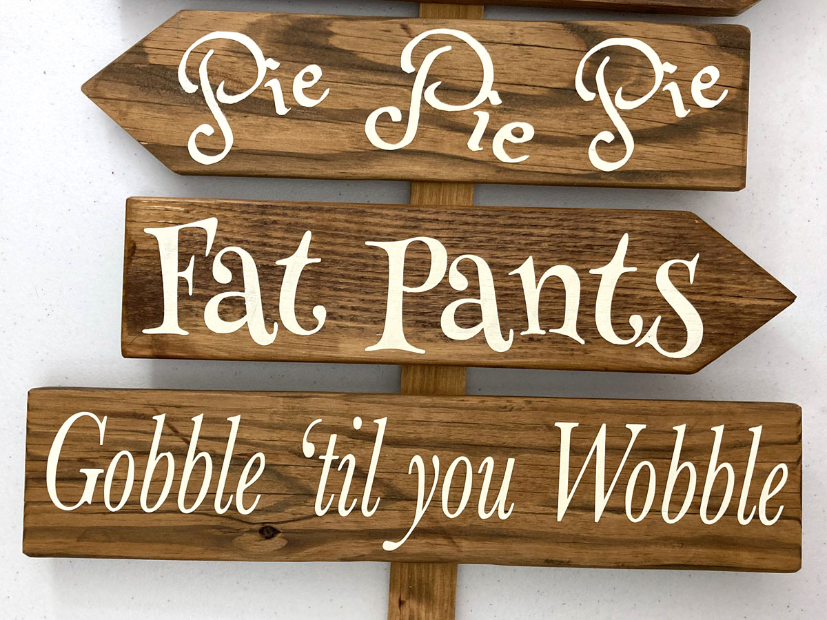 Turkey Day Signpost – bottom close